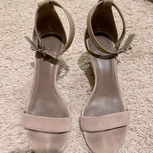 GUC Tory Burch Thames Ankle Strap Wedge Sandal 6.5